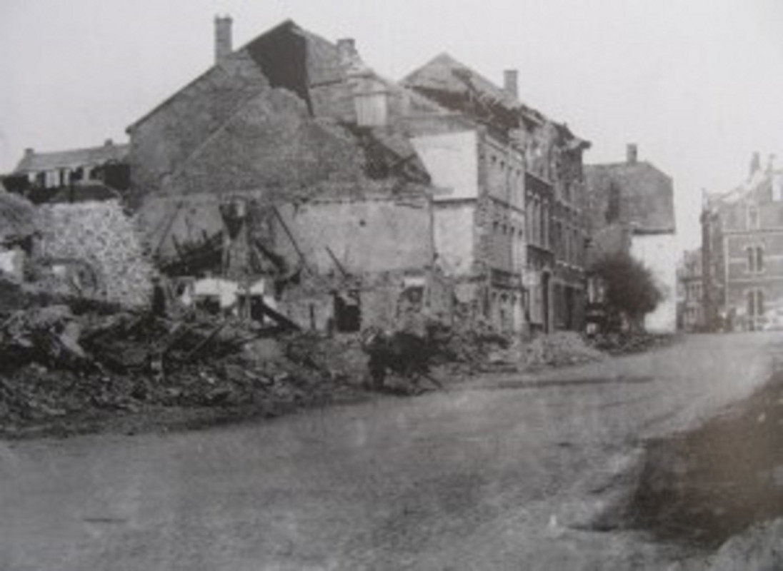 El edificio tras el bombardeo