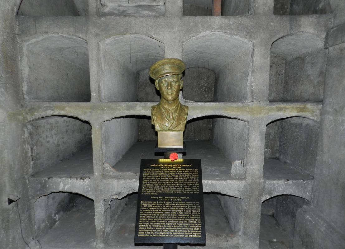 Busto de Adolf Opálka