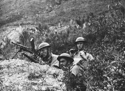 Soldados del BIA durante la defensa de Hong Kong