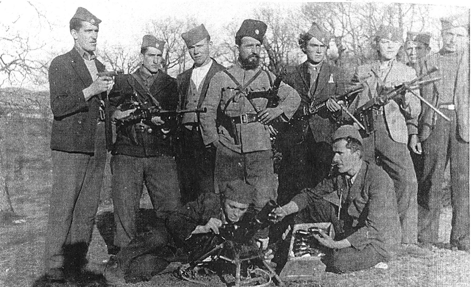 Soldados Chetniks de la División Dinara en 1943