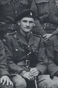 Capitán Cleasby Thompson del No. 2 Commando. Uno de los primeros paracaidistas en Ringway