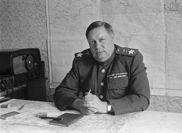 El Mariscal Fyodor Tolbukhin acabó con la colaboración entre rusos y Chetniks por las presiones de Tito