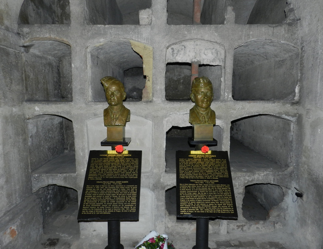 Bustos de Josef Gabcik y Jan Kubis