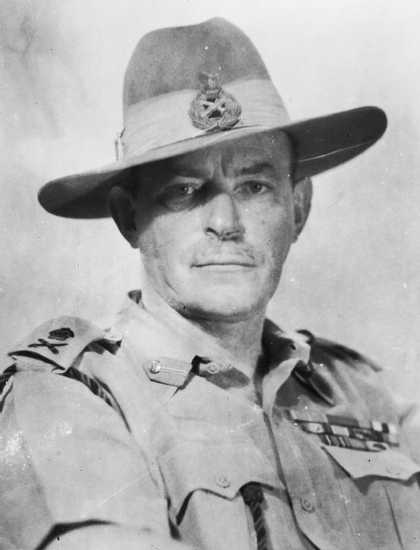 Teniente General Montagu Stopford. Jefe del XII Ejército Británico