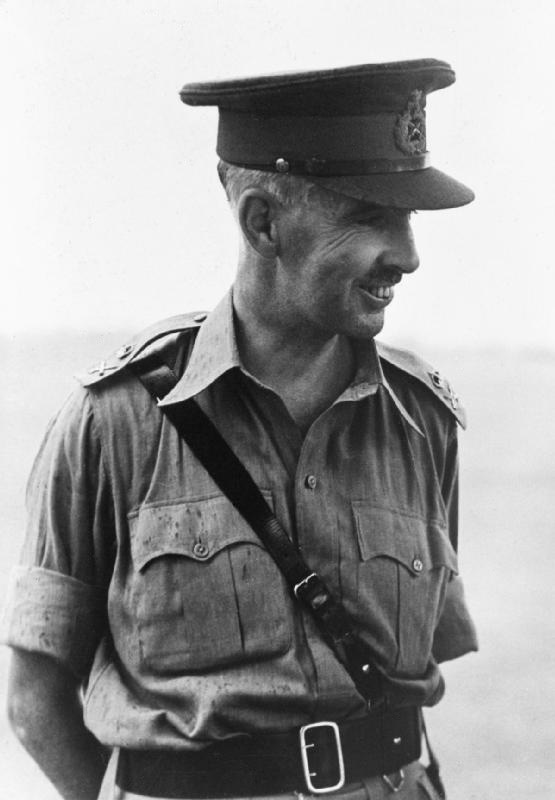 Teniente General Arthur Percival. Comandante en Jefe de las Fuerzas de Malasia