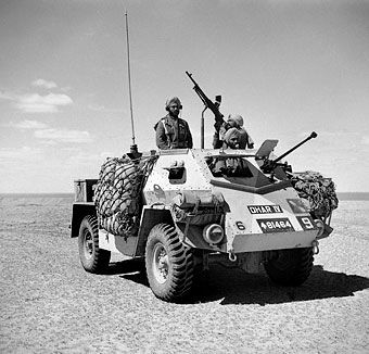 Vehículo blindado de ruedas de la 10ª División de Infantería desplegada en la Campaña de Egipto