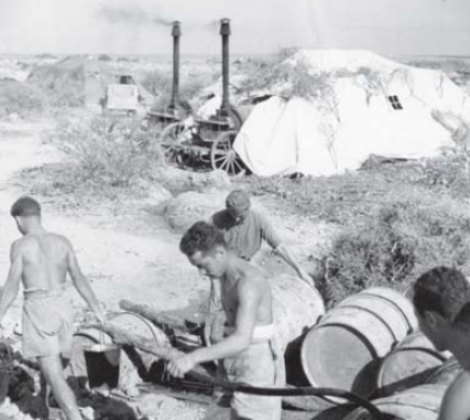 Cocinas de campaña y panadería en un punto de Tripolitania. Primavera de 1941