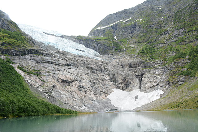 Fiordos Noruegos 2017 - Blogs de Noruega - Día 2. Tren de Flam, Undredal, Borgund, Laerdal, Fjærland y  Glaciar Bøyaøyra (15)