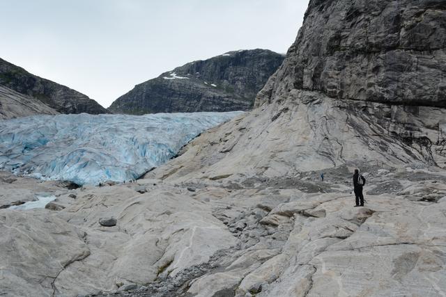 Fiordos Noruegos 2017 - Blogs de Noruega - Día 4. Sognefjell Road, iglesia de Lom y glaciar Nigardsbreen (7)