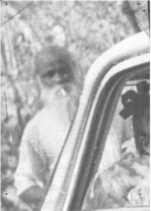 Fotografía obtenida por un testigo que afirma que el renunciante de la fotografía era Chandra Bose