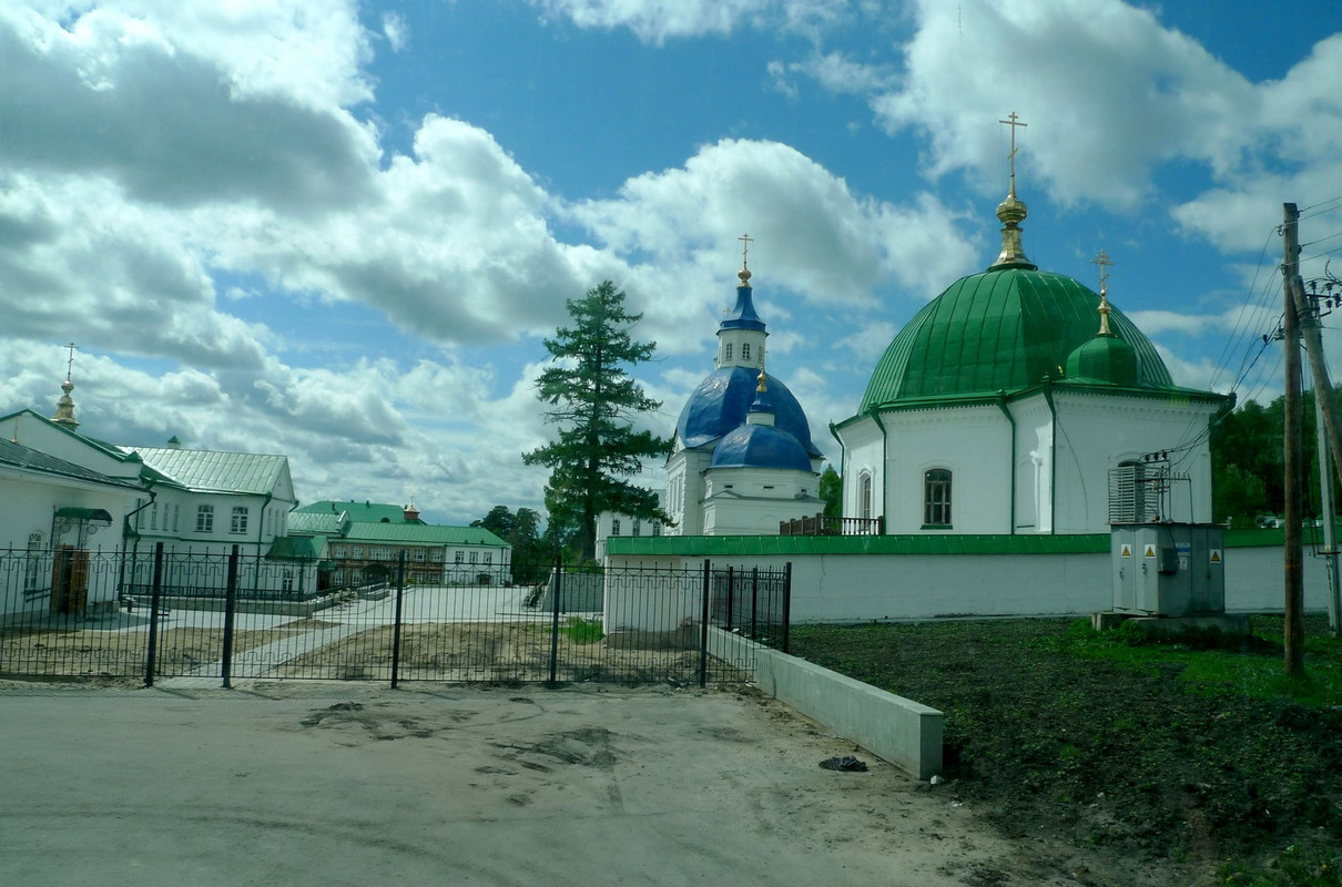 Мечеть тобольск. Мечеть Тобольск Прииртышский. Устамак Тобольский район. Тобольск Зверосовхоз Прииртышский.