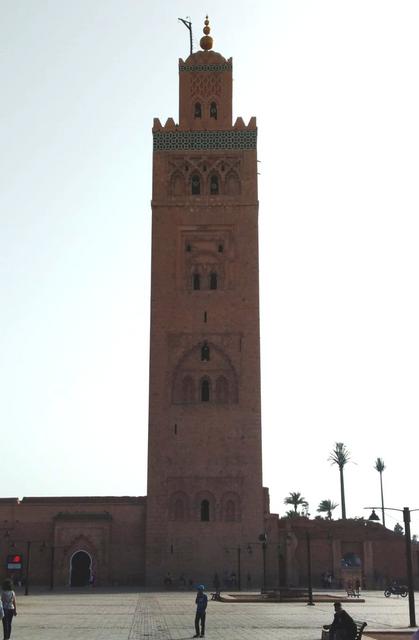MARRAKECH Y ESSAUIRA CON MELLIZOS - Blogs of Morocco - Disfrutando con los niños, Torre Kotoubia y Plaza (1)