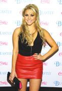Cassie_Scerbo_red_leather_skirt_2011_012