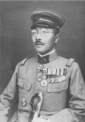 Hideki Tojo, entonces un joven Teniente Coronel, era una de las figuras emergentes en la Toseiha