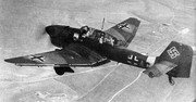 https://s26.postimg.cc/epxti0qdx/BW-photo-_Junkers-_Ju-87_B2-_Stuka-_Stab-_III.St_G77-_F.jpg