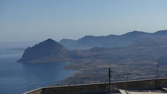 Sicilia y Eolias: 14 dias en coche - Blogs de Italia - Día 3. Palermo, Segesta y Erice. (5)