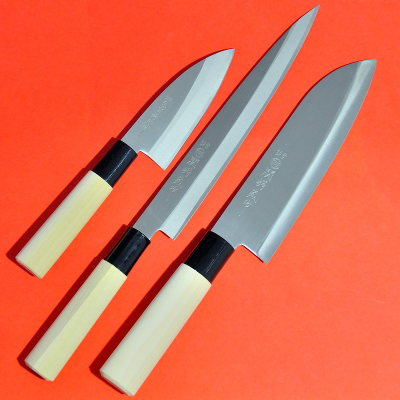 Японский нож Яксель. Японский нож Янагиба. Сет из 3 ножей Yanagiba. Японский нож сантоку. Ножи яксель