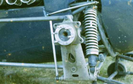 rearupright_Lotus18_F1_B.jpg
