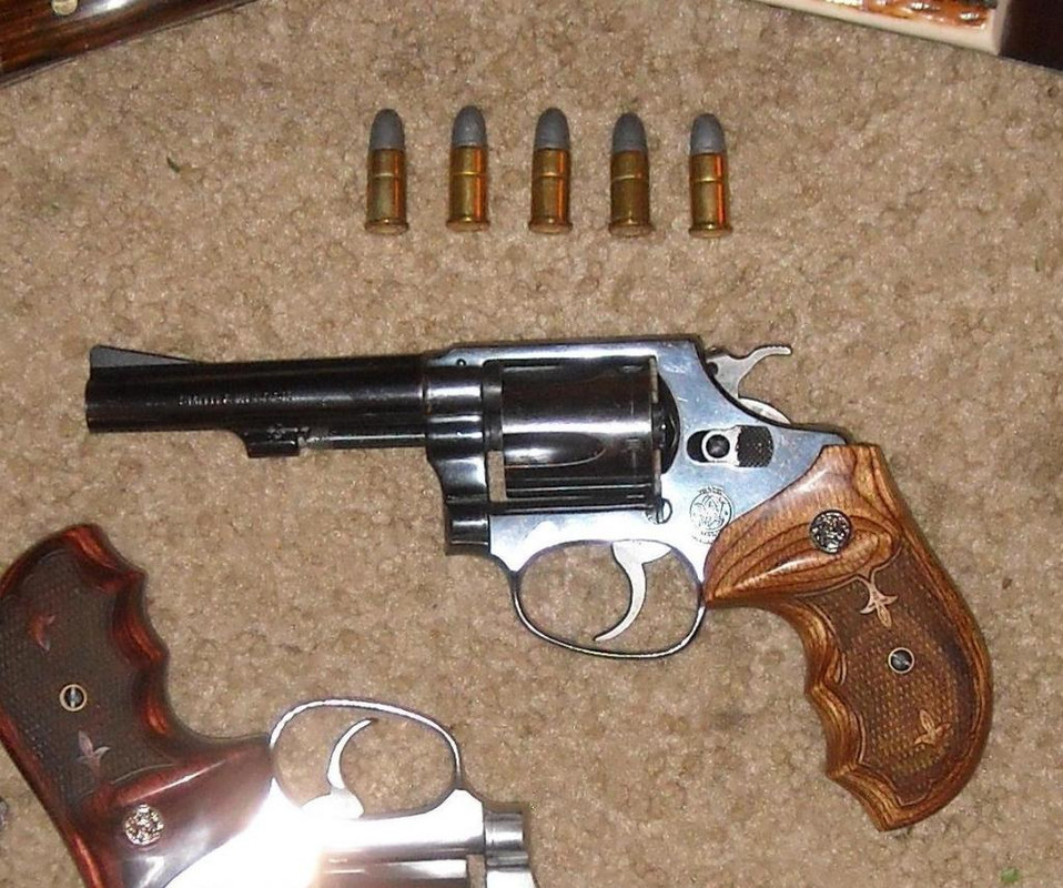 Smith & Wesson Model 32 TERRIER (.38 S&W)