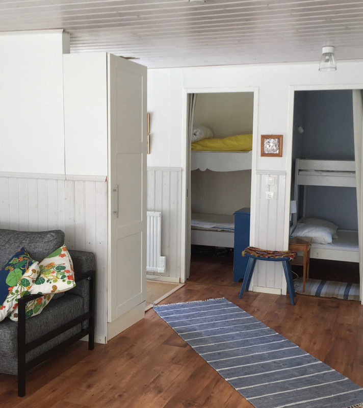 Stuga Solskär på Utö har två sovrum med våningssängar