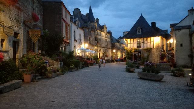 Rochefort-en-Terre, el pueblo que olía a flores. - Bretaña y Normandía en autocaravana (11)