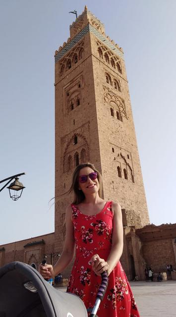 MARRAKECH Y ESSAUIRA CON MELLIZOS - Blogs de Marruecos - Disfrutando con los niños, Torre Kotoubia y Plaza (2)