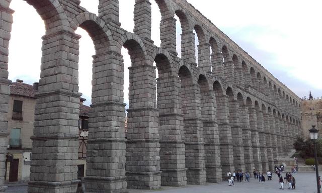 Mellizos > Segovia, Cuenca, Campo de Criptana. Puente de Mayo - Blogs de España - Segovia. Magnífica (4)