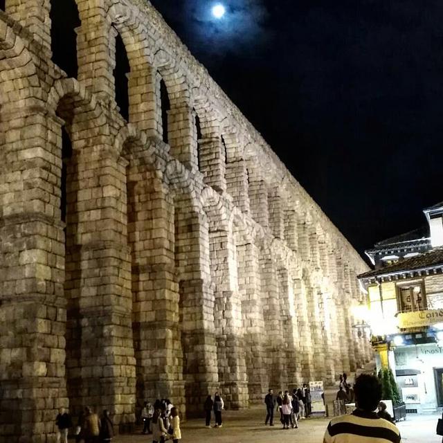 Mellizos > Segovia, Cuenca, Campo de Criptana. Puente de Mayo - Blogs de España - Segovia. Magnífica (5)
