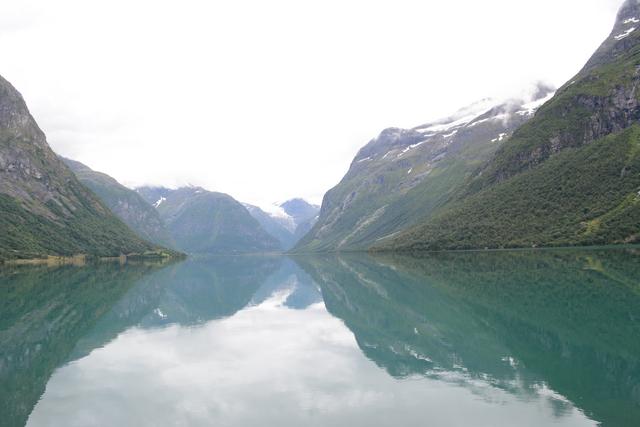 Fiordos Noruegos 2017 - Blogs de Noruega - Día 2. Tren de Flam, Undredal, Borgund, Laerdal, Fjærland y  Glaciar Bøyaøyra (18)