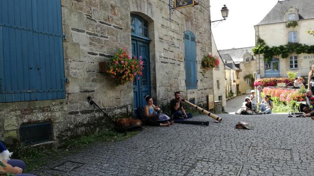 Bretaña y Normandía en autocaravana - Blogs de Francia - Rochefort-en-Terre, el pueblo que olía a flores. (6)