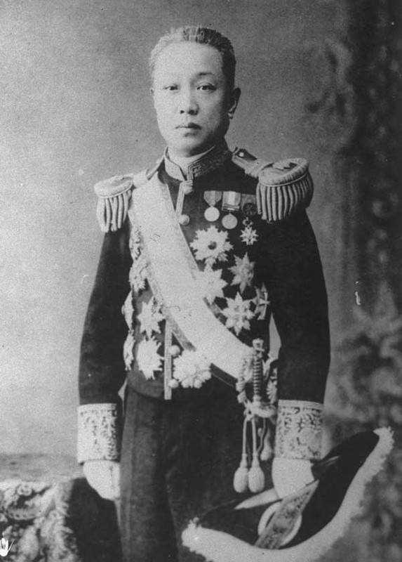 Saionji Kinmochi. Antiguo Primer Ministro. Uno de los últimos Padres Fundadores