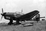 https://s26.postimg.cc/ua578k0id/Junkers_Ju_87_B-1_of_6-_St_G_77_named_Anton_der_Zw.jpg