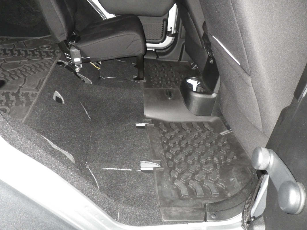 JKU Rear Seat Removal - Page 2 - Jeep Wrangler Forum