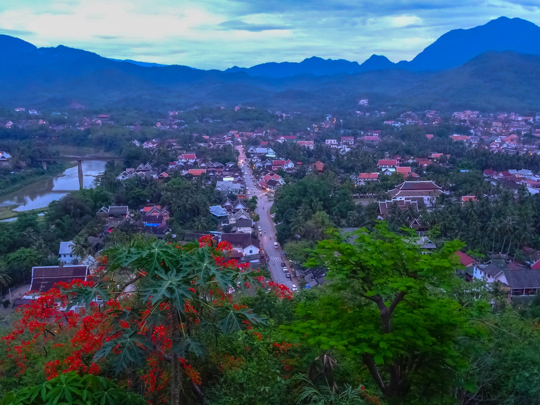 Laos - Luang Prabang - 3 SEMANAS VIETNAM Y LAOS viajando solo (13)