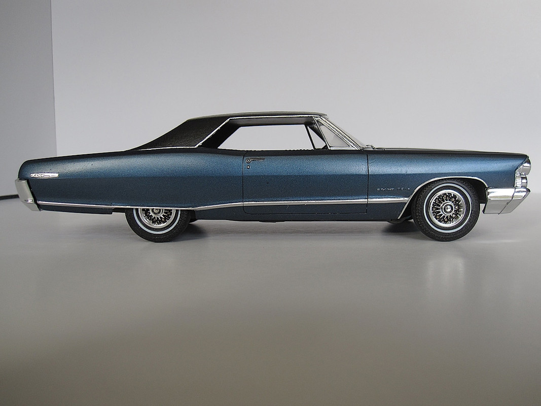 amt 1965 pontiac grand prix
