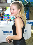 maddie_hasson_black_leather_pants_2012_005