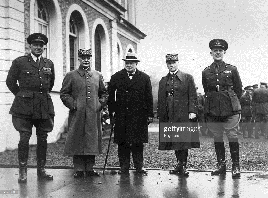 Lord Gort con Edmund Ironside, Alphonse Georges, Winston Churchill y Maurice Gamelin, en Mayo de 1940